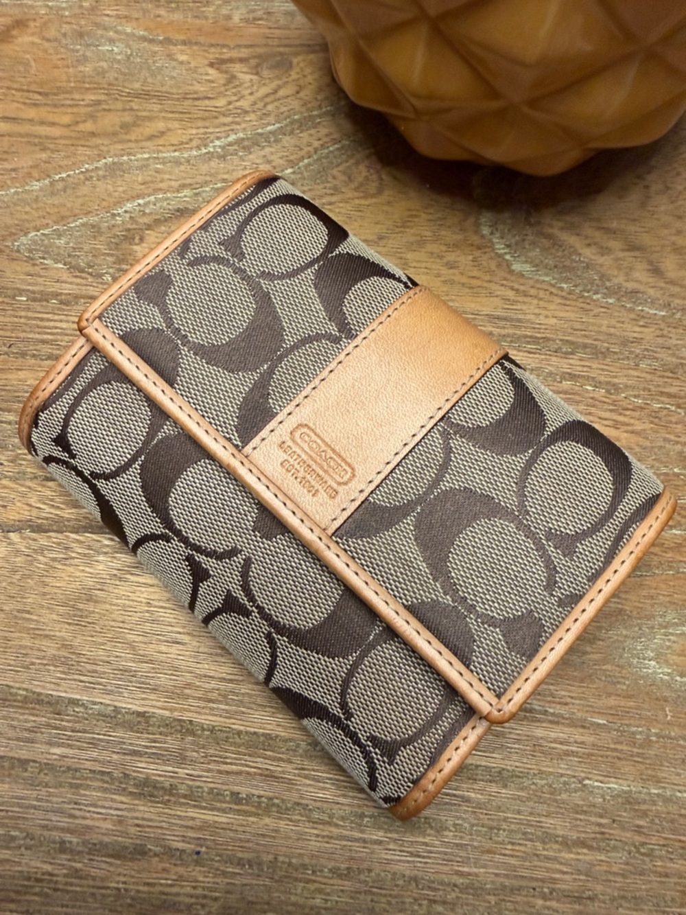 Vintage Coach Brown/Tan Signature Canvas Bi-Fold Wallet - Picture 2 of 8